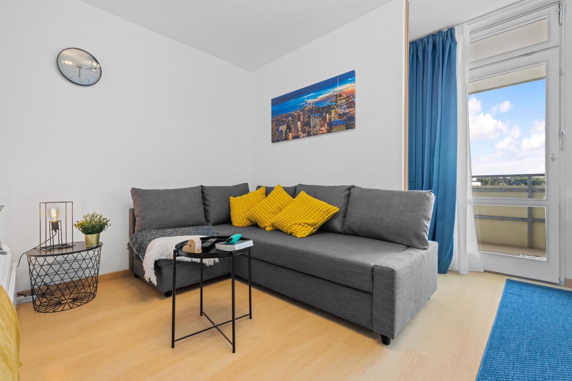 Sonniges City-Apartment Mit Suedbalkon Und Parklatz Neusass Bagian luar foto
